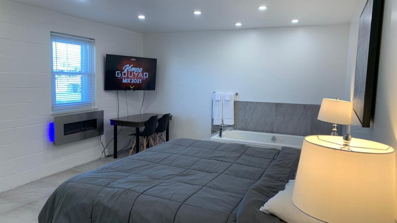Motel Grande Ile Салабери дьо Валифийлд Екстериор снимка