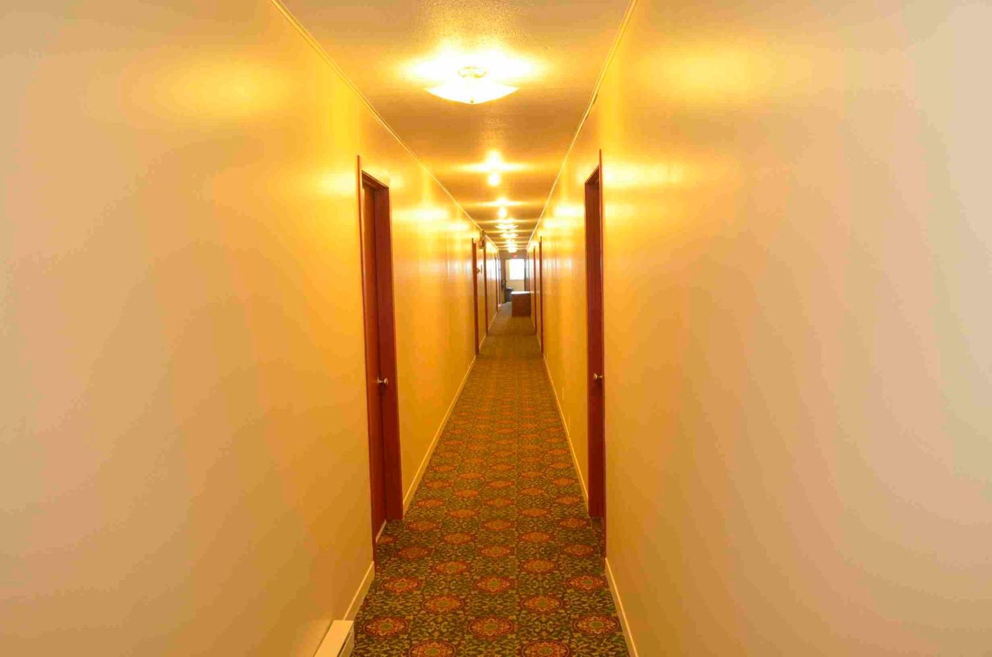 Motel Grande Ile Салабери дьо Валифийлд Екстериор снимка